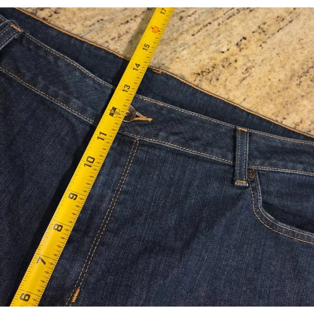 LL Bean Classic Fit Women's Plus Size 20 Blue Denim Crop Capri Jean 40x18